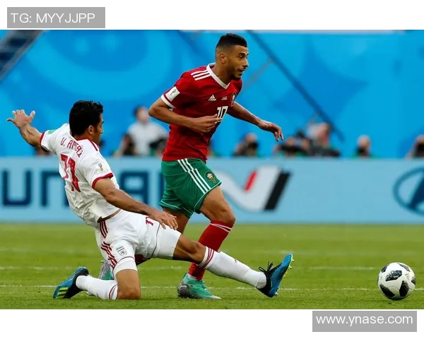 精彩回顾伊朗与摩洛哥激战全场比赛录像分析与亮点集锦